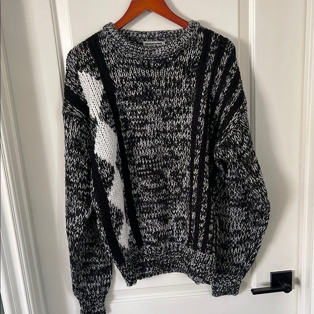Vintage Black and White Knit Sweater